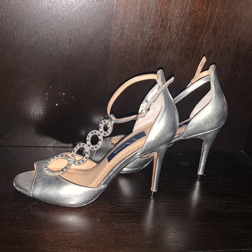 Nina Swarovski Crystal Shoes size 6M - Picture 4 of 8